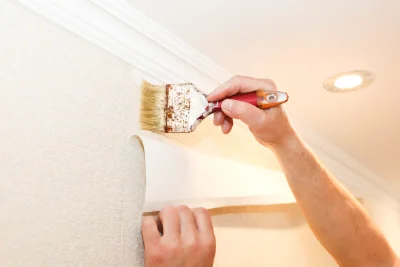Pose de papier peint à Pessan — revêtements muraux et toiles de verre